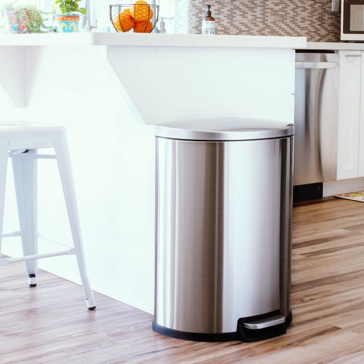 13.2 Gallon Stainless Steel Step-Up Trash Can V5085